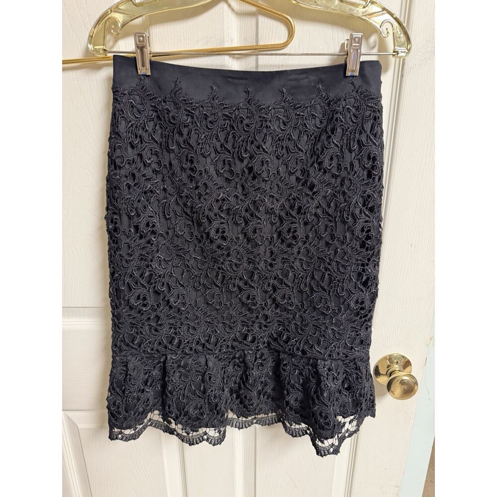 White House Black Market Black Lace Ruffle Hem Pencil Skirt EUC Sz 4 28x23 New